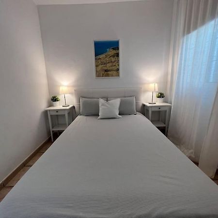 San Bartolomé Casa Macken Con Piscina Climatizada Y Jacuzzi 빌라 객실 사진