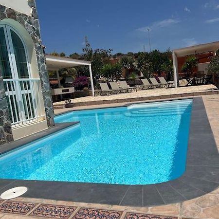 San Bartolomé Casa Macken Con Piscina Climatizada Y Jacuzzi 빌라 객실 사진