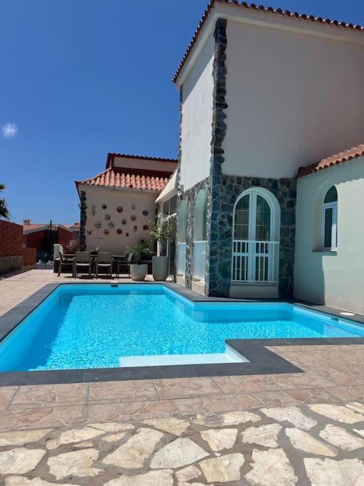 San Bartolomé Casa Macken Con Piscina Climatizada Y Jacuzzi 빌라 객실 사진
