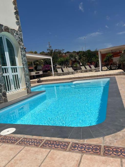 San Bartolomé Casa Macken Con Piscina Climatizada Y Jacuzzi 빌라 객실 사진