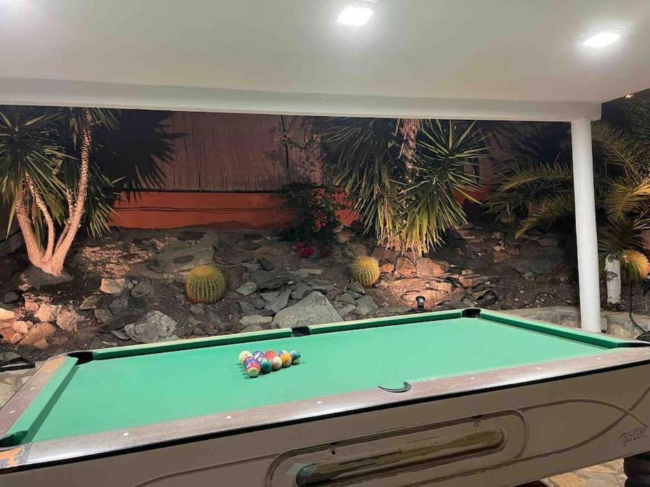 San Bartolomé Casa Macken Con Piscina Climatizada Y Jacuzzi 빌라 객실 사진